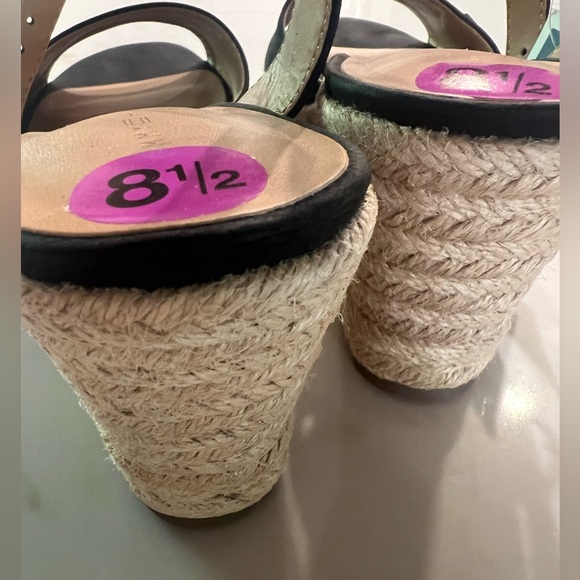 🆕 Tommy Hilfiger Women's Gallie Sandal - Picture 8 of 16